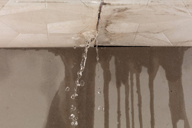 Professional Flood Damage Cleanup technician working in Oakhurst, OK